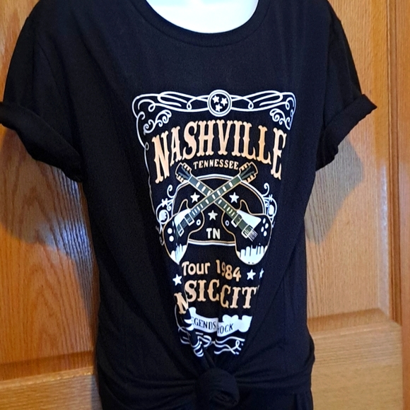 Graphic Nashville Tee Shirt - Picture 2 of 5